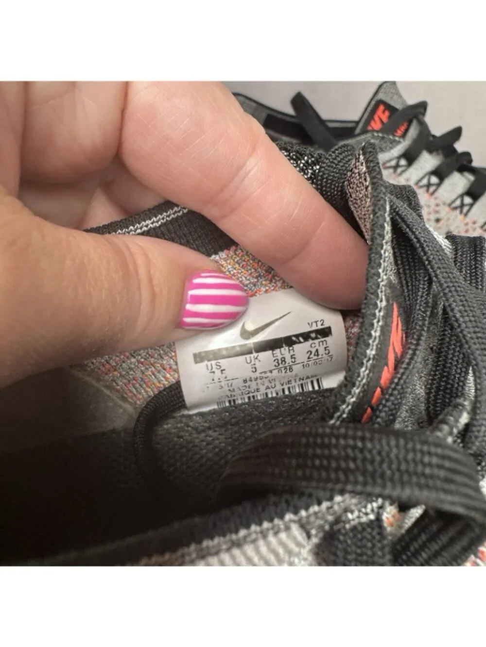 Womens 7.5 Nike Air Vapormax Flyknit Wolf Grey/Black-Bright Crimson 849557 026